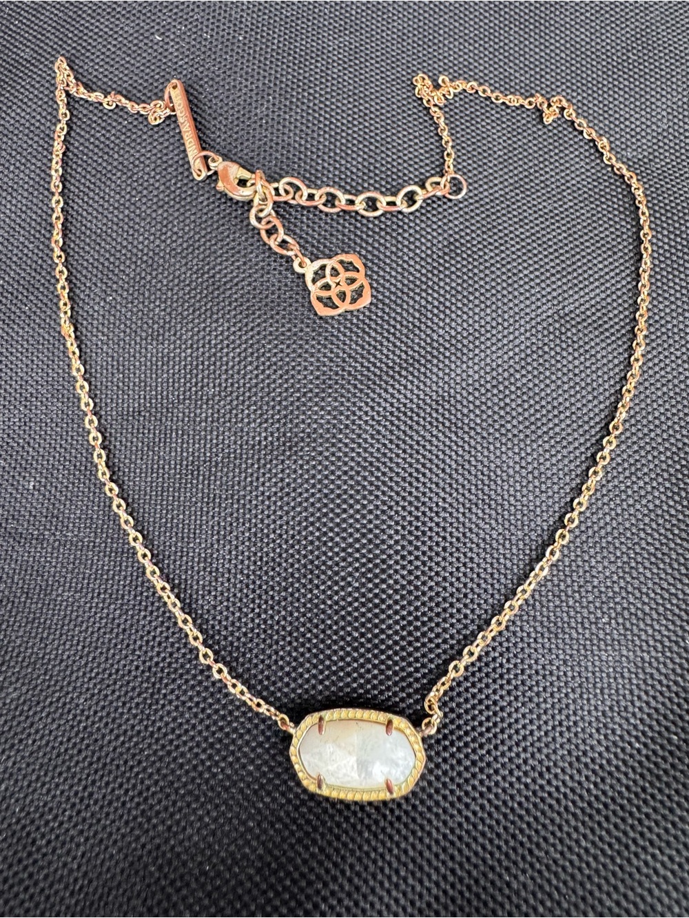 Kendra Scott Rose Gold Tone Oval Pendant Necklace